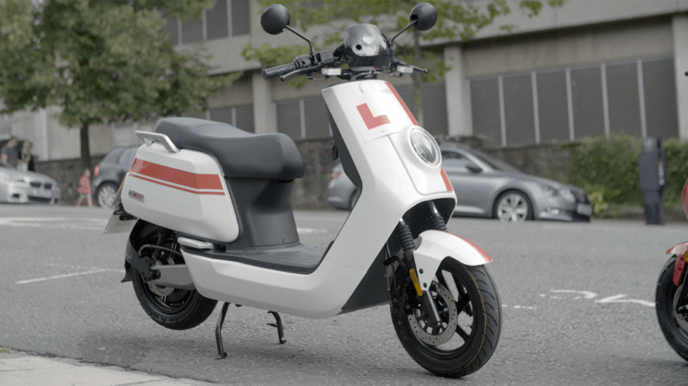 Electric motorbike and scooter reviews: NIU NGT
